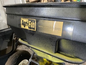 lot 73 image: Agri-Fab Tow Behind Spreader