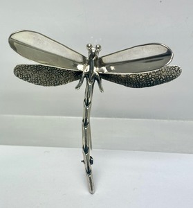 lot 27 image: Larger Sterling Silver Dragonfly Brooch