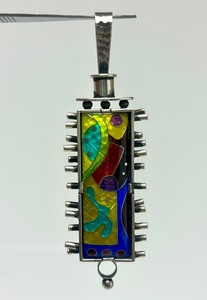 lot 48 image: Outstanding Large Handmade Sterling Silver & Cloisonne Enamel Pendant by William Bailey