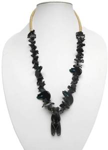 lot 58 image: Southwestern Carved Stone Bear Fetish Necklace
