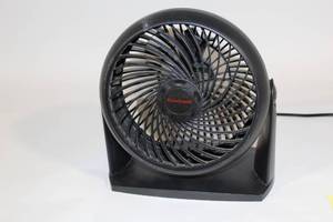 lot 9 image: Used Honeywell TurboForce Power Air Circulator Fan