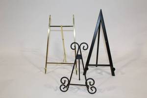 lot 14 image: Set of 3 Metal Display Easels in Various Finishes