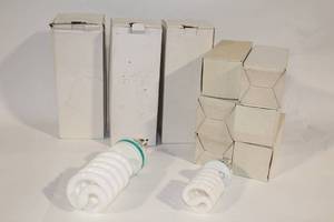 lot 25 image: Set of 6 Compact Fluorescent Light Bulbs in Original Boxes - Halted via MPCA