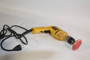 lot 64 image: Used DeWalt Electric Sander with Cord