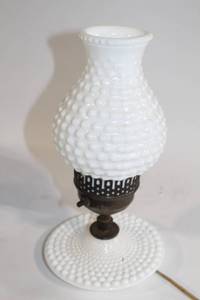 lot A-69 image: Vintage White Hobnail Glass Electric Table Lamp