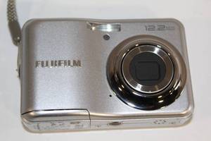 lot 73 image: Used Fujifilm 12.2 Megapixel Digital Camera with Case