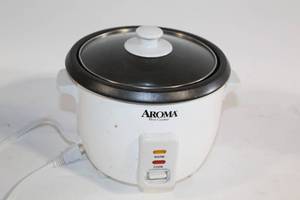lot 96 image: Aroma Rice Cooker with Glass Lid - Used Condition