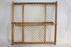 lot 185 image: Expandable Wooden Baby Gate with Lattice Design