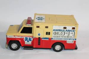 lot 211 image: Buddy L Vintage Toy Ambulance Emergency Response Unit