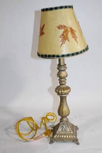 lot 235 image: Vintage Table Lamp with Fall Leaf Design Shade