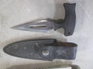 lot 13 image: (BSB) 4 Push Daggers with Sheath in...