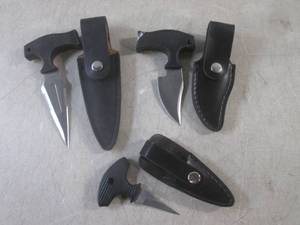 lot 46 image: (EC1) 3 Assorted Push Dagger Knives...