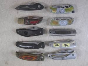 lot 49 image: (BSB) 10 Assorted Folding Knives...