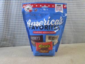 lot 92 image: (B-2) Sharing Assortment Bag of Hes...
