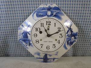 lot 97 image: (FS) Vintage Delft Blue 8-Day Dutch...