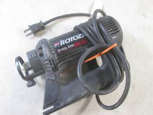 lot 109 image: (BSB) Rotozip Spiral Saw Model SCS...