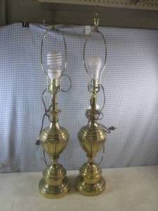 lot 129 image: (CS) Pair of Matching Vintage Stiff...