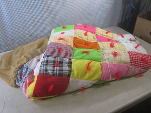 lot 143 image: (EW6) Handmade Quilt ...