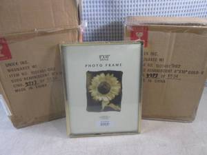 lot 156 image: (CSB) 12 - 8x10 Gold Reminiscent Pi...