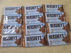lot 233 image: (B-1) 12 Hersheys 2 Bars Milkliciou...