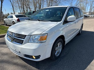 lot 11 image: 2008 DODGE GRAND CARAVAN SXT w 114k Miles  NO RESERVE