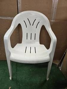 lot 30 image: Lot of 300LB Capacity In and outdoor White Plastic Chair (Used)