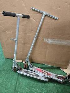 lot 36 image: Lot 2 Razor Scooters (USED)