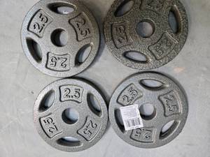 lot 61 image: Lot of Four 2.5Lb weight Plates ) new)