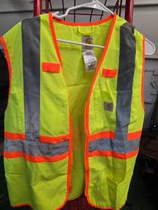 lot 137 image: Carhatt Worker Apron, For Construction, Size XL