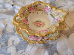 lot 362 image: Elegant Hand Painted Nippon Sauce Bowl  2 pc