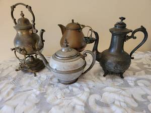 lot 305 image: Charming Antique Tea Pot Collection