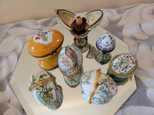 lot 184 image: Bird and Egg Theme Trinket Box Collection  Limoges  Halcyon