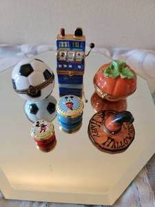 lot 191 image: Mickey Mouse and Fun Theme Trinket Box Collection  Limoges  Halcyon