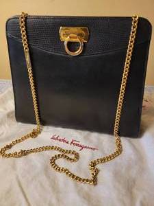 lot 116 image: Salvatore Ferragamo Navy Blue Handbag Purse  P211009