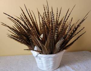 lot 344 image: White Ceramic Basket Pheasant Feather Display Centerpiece