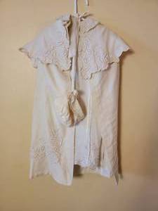lot 346 image: Victorian Beautifully Embroidered Baptismal Outfit