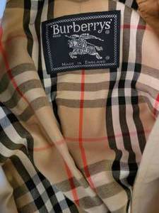 lot 133 image: Classic Burberry Raincoat