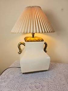 lot 550 image: Rattan Inspired Ceramic Table Lamp