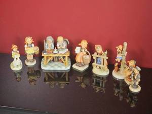 lot 611 image: German Hummel Collection