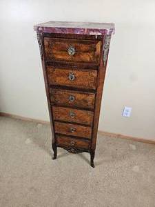 lot 41 image: Stunning French Semainier Lingerie Chest