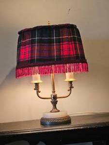 lot 553 image: Soap Stone Base Bouillotte Lamp