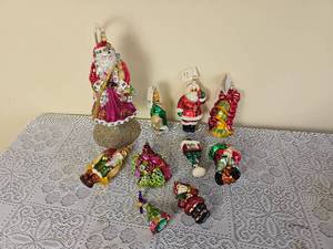 lot 511 image: Collection of Radko Christmas Ornaments H
