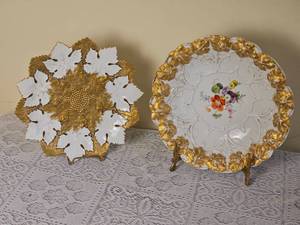lot 236 image: Meissen Gilded Oak Leaf & Floral Plates