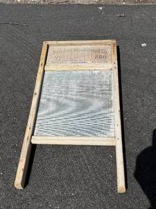 lot 736 image: National Washboard and Sad Iron Collection