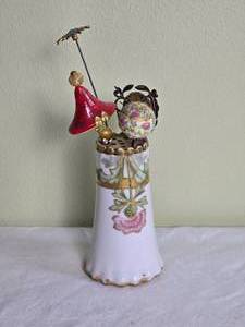 lot 653 image: Blakeman & Henderson French Limoges Hat Pin Holder with Vintage Pins