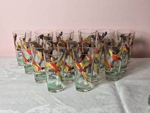lot 649 image: Vintage Handpainted Pheasant Water Glass Set - (8)