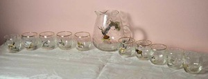 lot 638 image: Amazing Naturalist Handpainted Tumbler Set with Pitcher - Ned Smith - (10)