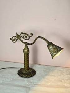 lot 635 image: Antique Art Deco Brass Desk Lamp