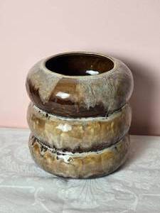 lot 632 image: Studio Fine Art Ceramic Vase - Fred Roerig - Donut Chef