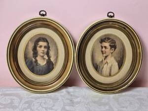 lot 582 image: Vintage Miniature Portrait Pair - Brother & Sister